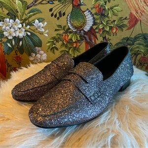 NWOT Sparkling Flat Loafers